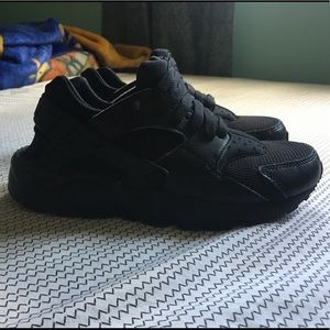 Nike Huarache Big Kid Shoe